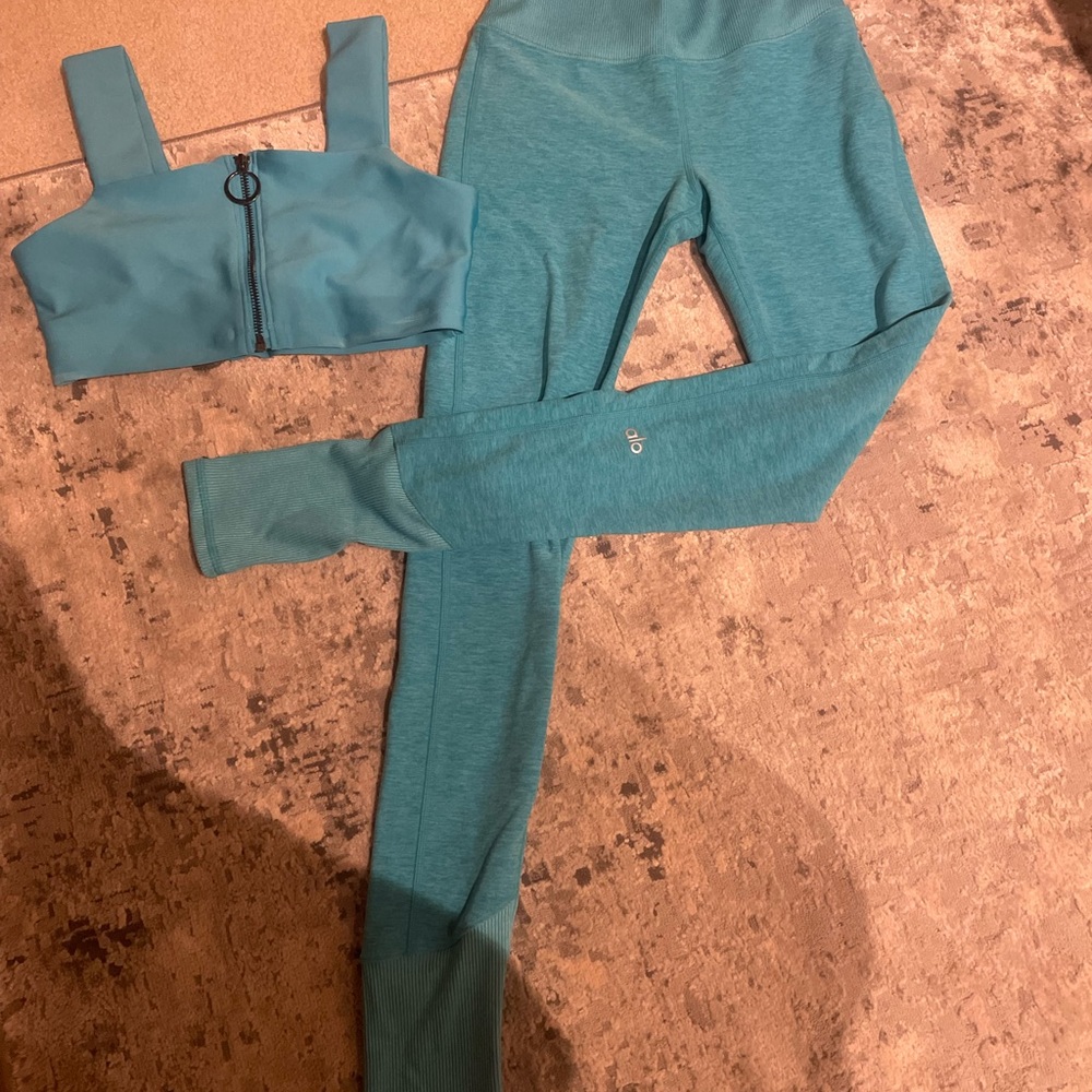 Alo Yoga Blue Activewear Set